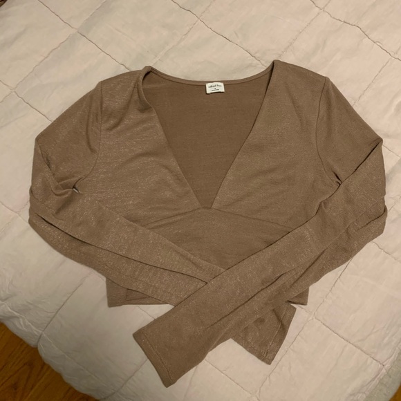 Aritzia zenith long sleeve - Picture 4 of 6